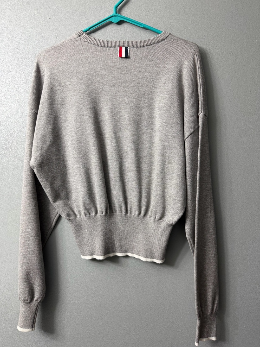 Thom Browne sweater features an embroidered dachshund Hector small - Picture 4 of 8